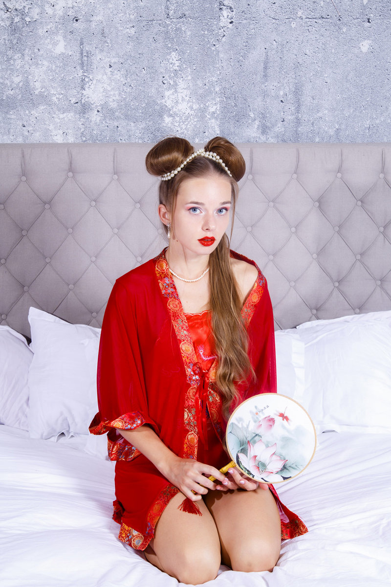 Елена, 24 года, 1 размер груди